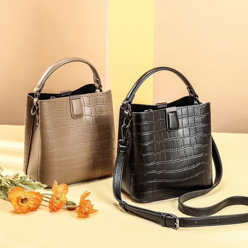 Women's Waterproof Crossbody Messenger Bag Lightweight Shoulder Bag for Travel, Work Everyday Use