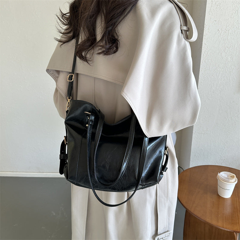 New Retro Commuter Tote Bag