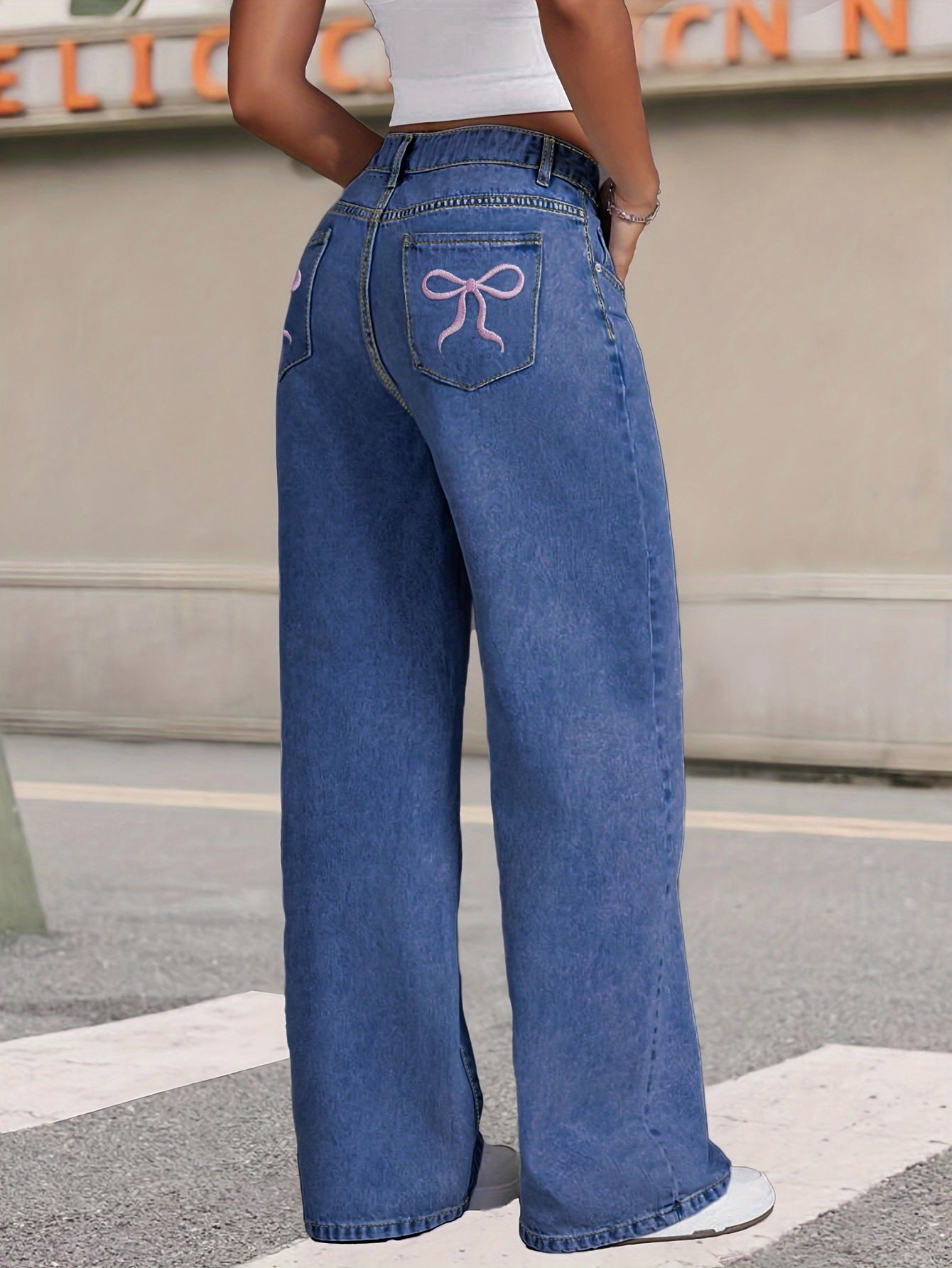 Bow-knot Embroidered Trendy Loose-fit Casual Jeans
